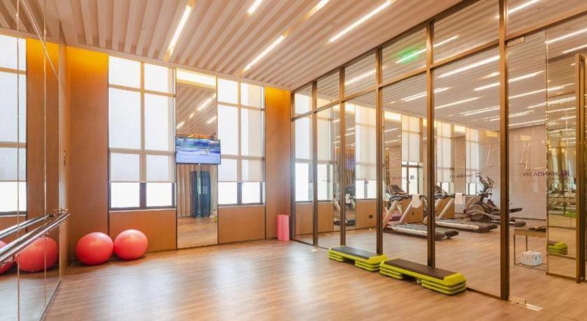 Hotel Wanda Jin Baise Exterior foto